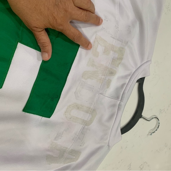 Notre Dame White Green XXL Jersey #5 PreOwned  some peeled off letters on back - Picture 7 of 10